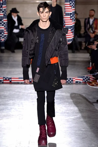 Look 5